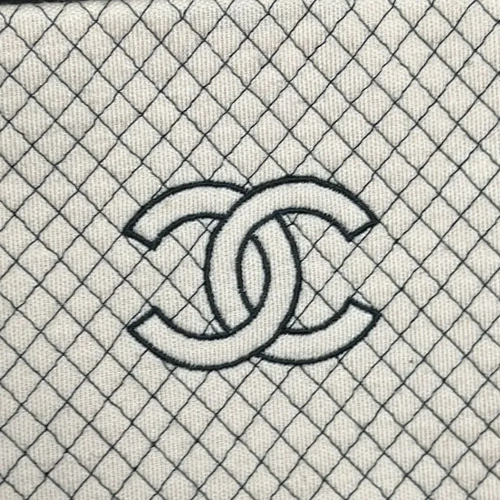 💯Authentic Chanel Cream & Black Patent Leather & Knit Quilted Bowler Bag🍀